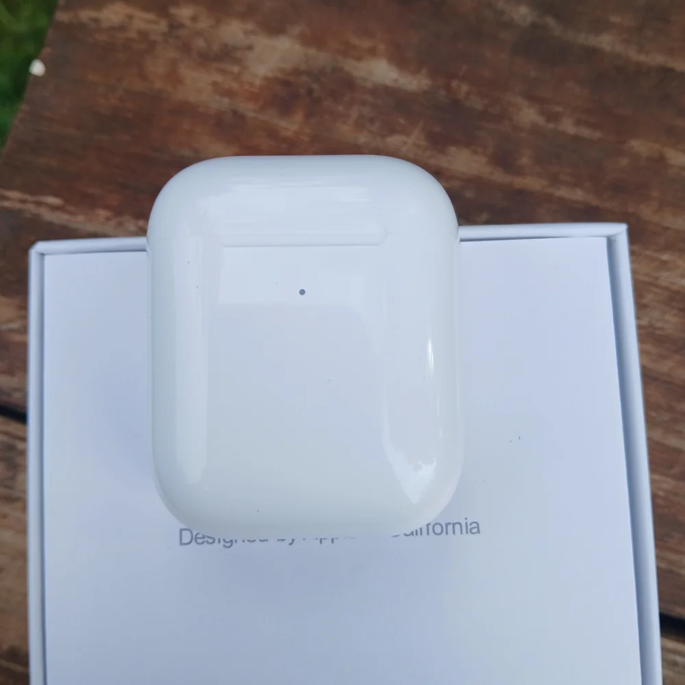Apple White AirPods Wireless Headsets